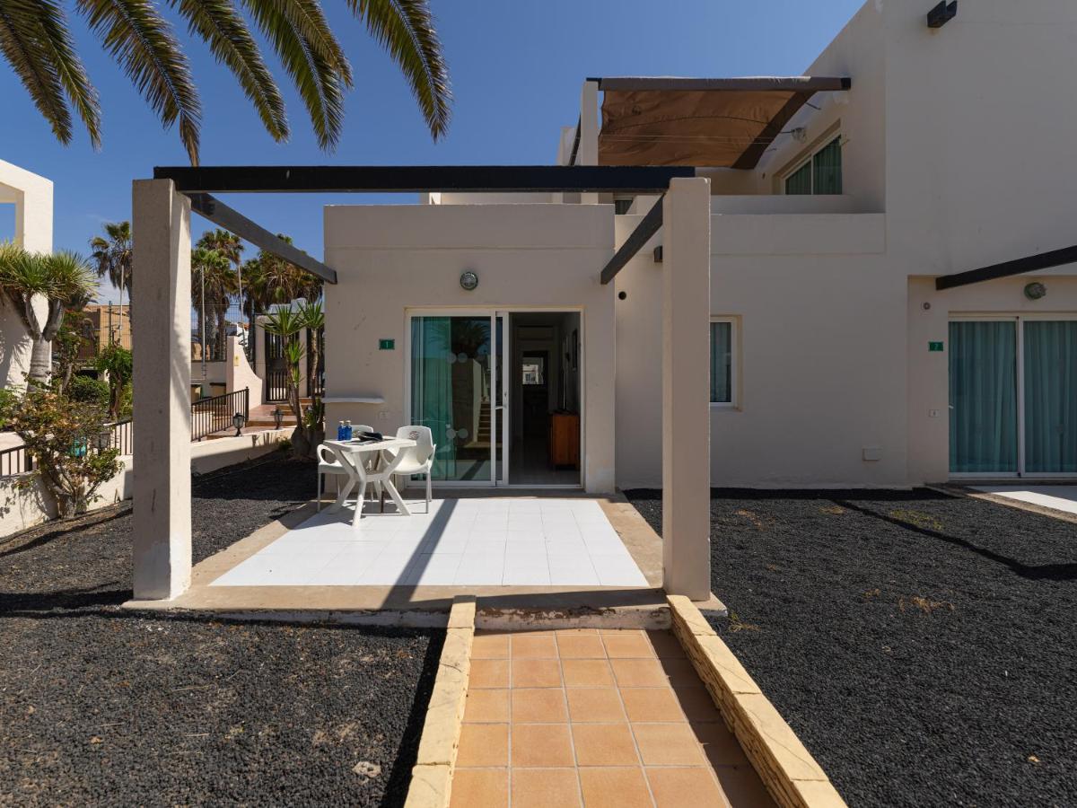 Apartamento 1 Con Terraza Y Piscina En *